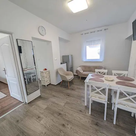 In 54826 Vakantiehuis Balatonmáriafürdő